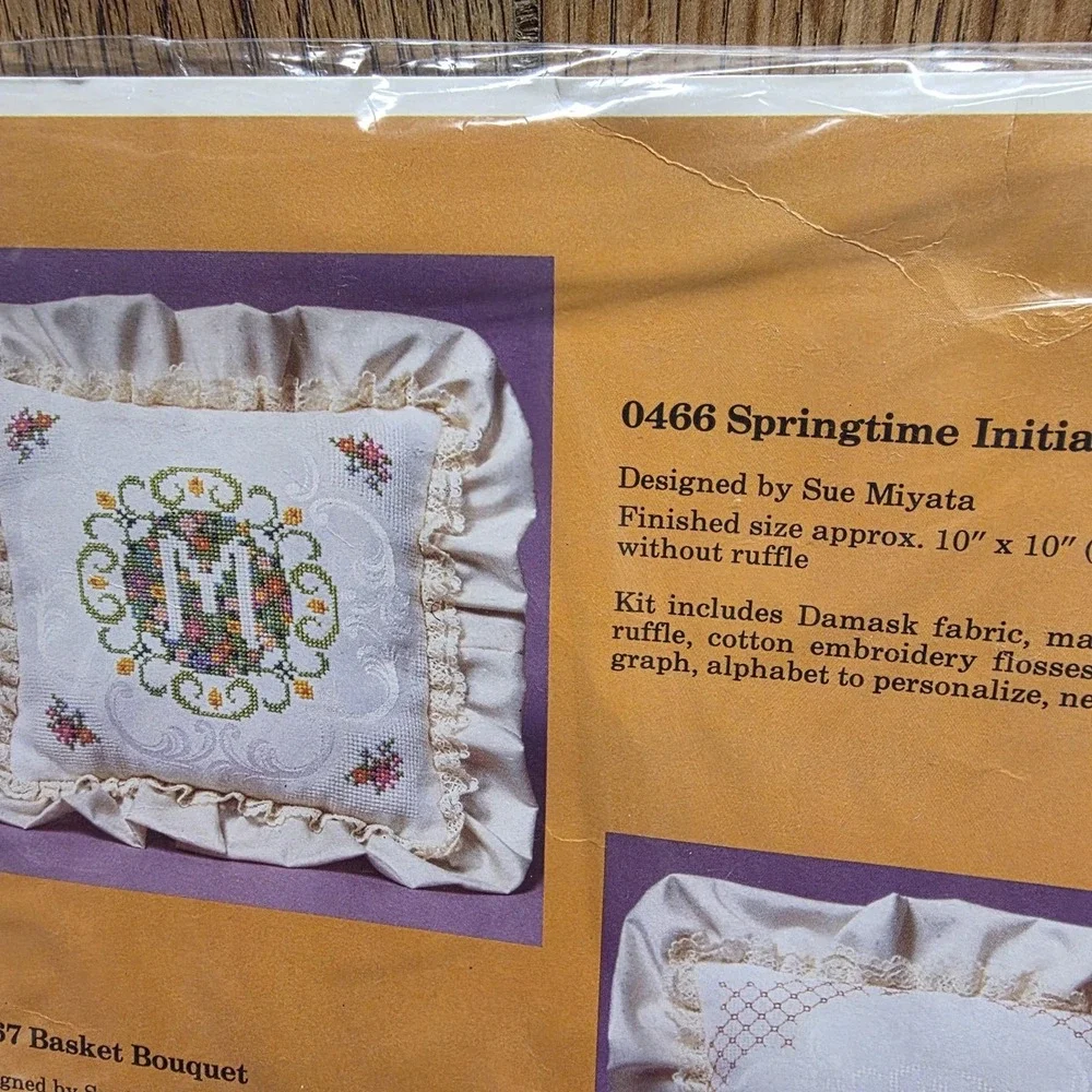 Vintage Creative Circle Springtime Initial Pillow‎ Cross Stitch Kit 0466